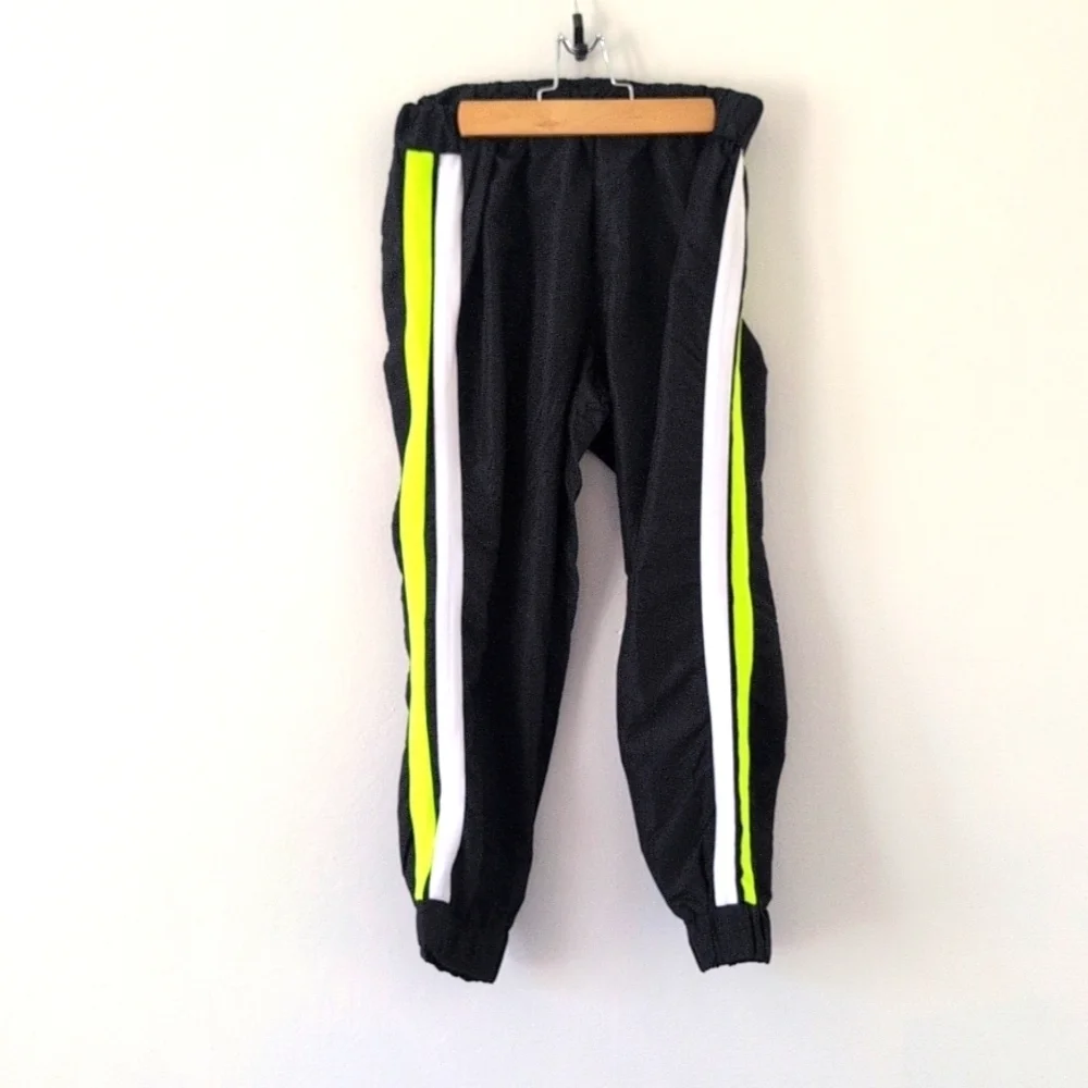 NWOT Balera Black Neon Yellow Nylon Windbreaker QuickDry Jogger Pants Sz Medium